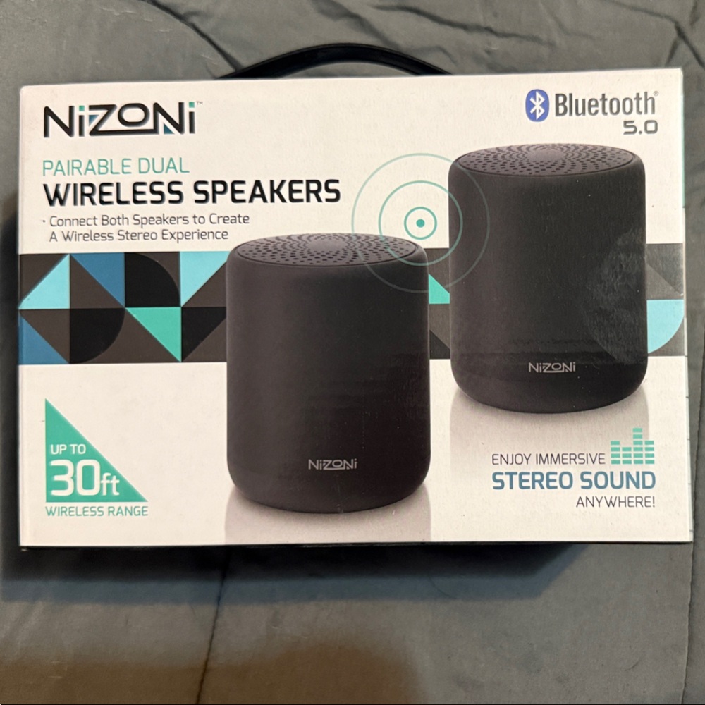 Black Pairable Dual Wireless Speakers